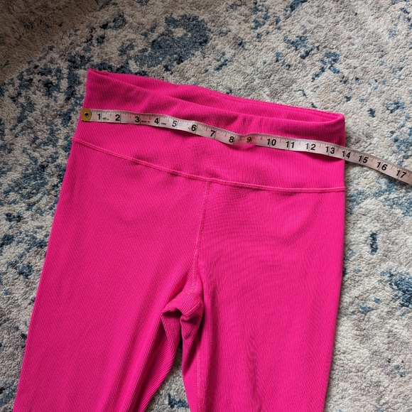 GapFit Bright Pink High Waisted Ribbed Legging - Picture 4 of 5